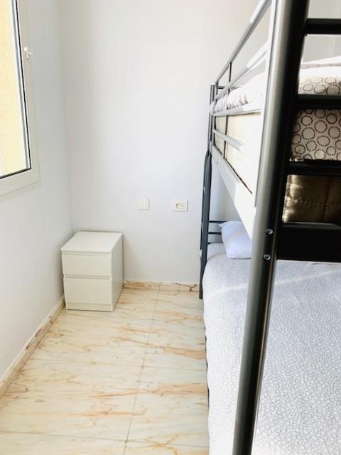 Apartamentos Playa Centro เบนิสกัสซิม ภายนอก รูปภาพ
