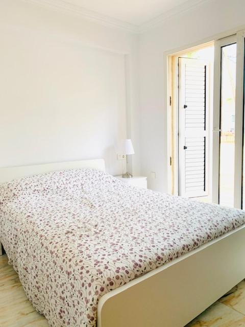 Apartamentos Playa Centro เบนิสกัสซิม ภายนอก รูปภาพ