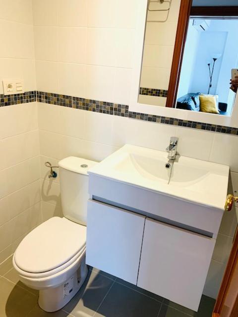 Apartamentos Playa Centro เบนิสกัสซิม ภายนอก รูปภาพ