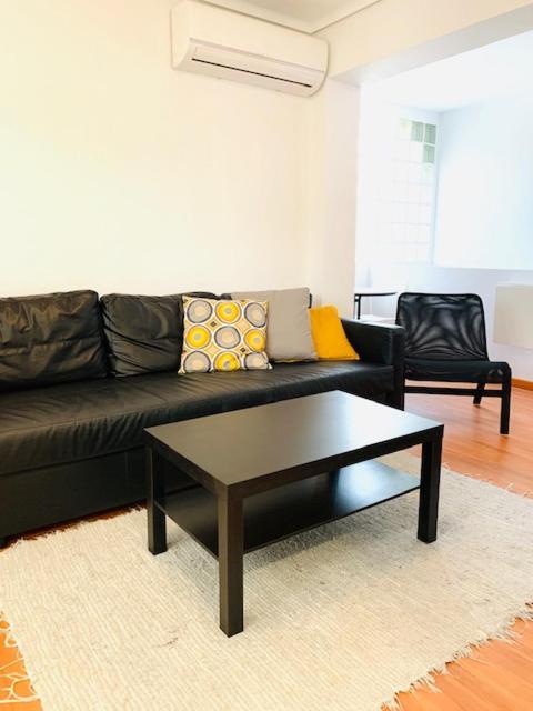 Apartamentos Playa Centro เบนิสกัสซิม ภายนอก รูปภาพ