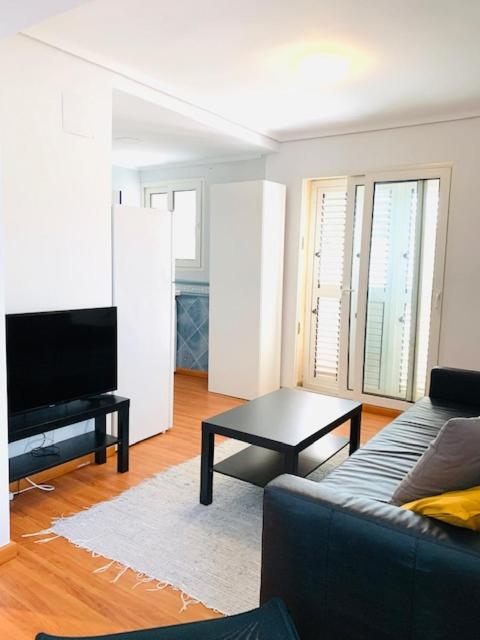 Apartamentos Playa Centro เบนิสกัสซิม ภายนอก รูปภาพ