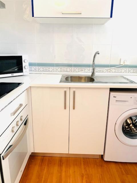 Apartamentos Playa Centro เบนิสกัสซิม ภายนอก รูปภาพ
