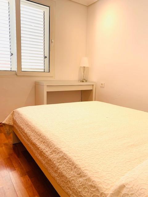 Apartamentos Playa Centro เบนิสกัสซิม ภายนอก รูปภาพ