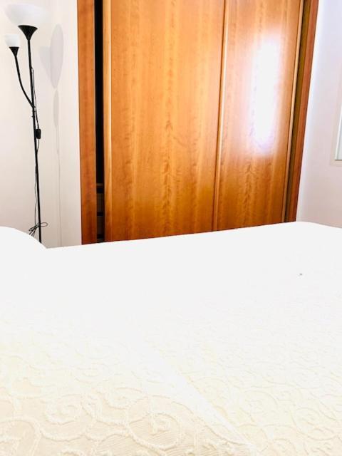 Apartamentos Playa Centro เบนิสกัสซิม ภายนอก รูปภาพ